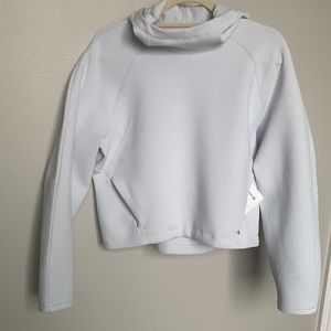 NWT lululemon AirWrap Pullover Hoodie